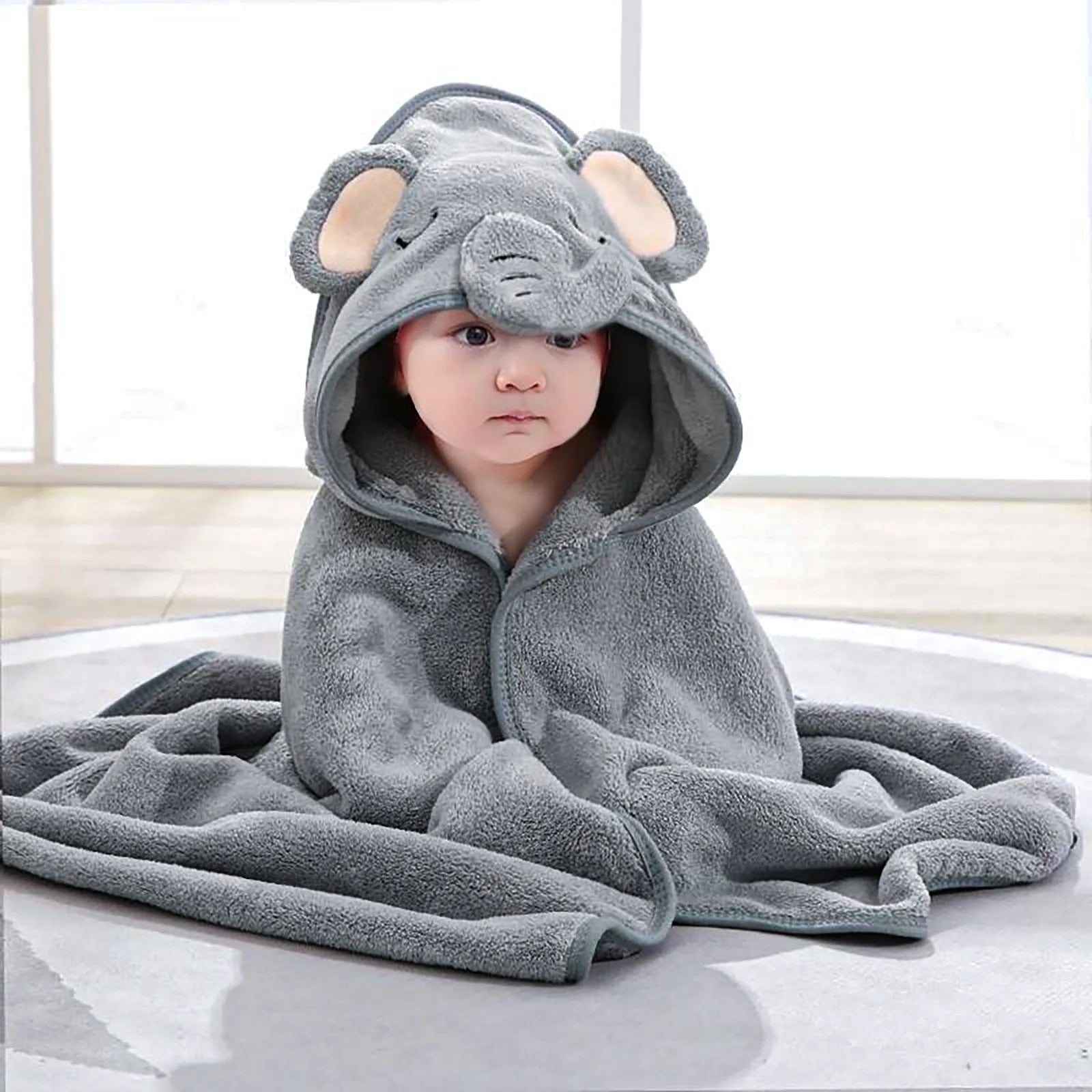 Cute Cartoon Hooded Coral Fleece Baby Towel Newborn Swaddle Hug Quilt Bath Towel for Infants Soft Comfortable New Baby Gift