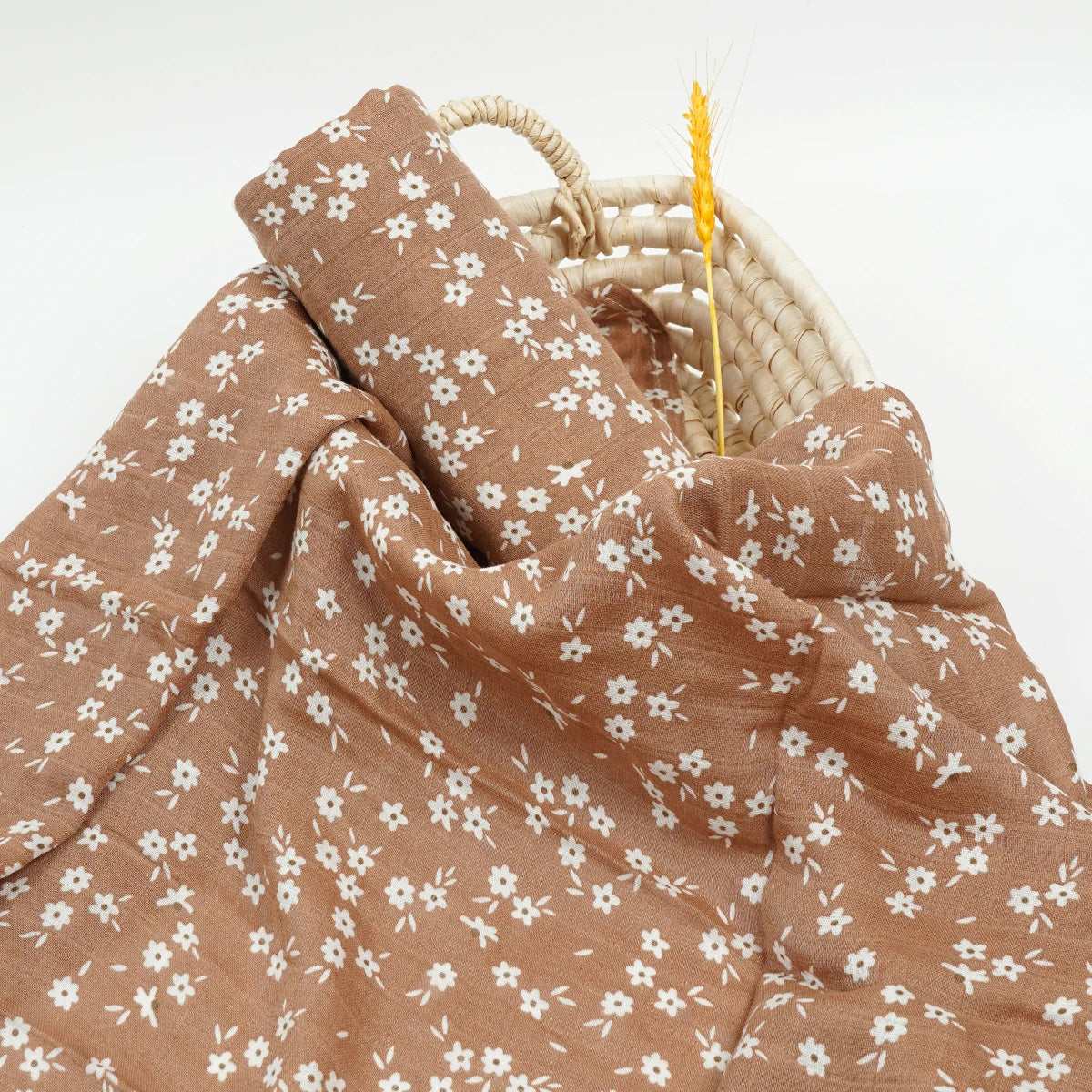 120x110cm 2 Layers Baby Muslin Swaddle Blanket  Skin-Friendly Cute Print Baby Towel Wrap Bamboo Cotton Blanket