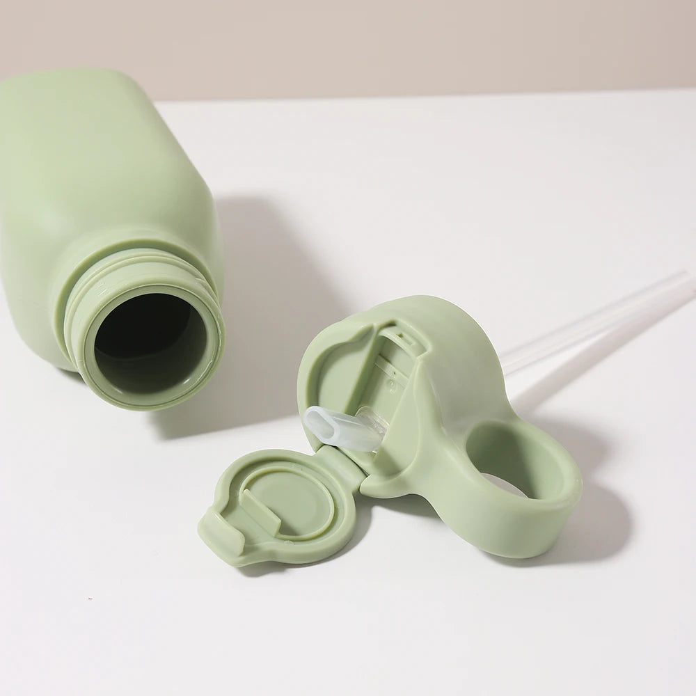 1 pc 450ml Baby Sippy Cup Silicone Flip Lid Water Bottle  Portable Toddler Sports baby tableware